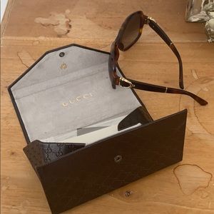 Sunglasses Gucci